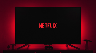 Netflix tackles account sharing in the US and ends its DVD subscription service image