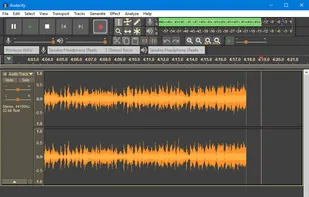 Recording with Audacity 2.2.0 in Dark theme on Windows 10