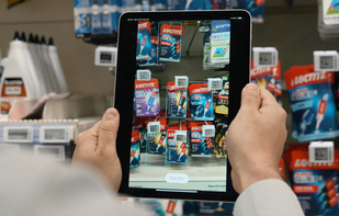 The EasyPicky solution is capable of recognising all types of product and is perfectly suited to different types of industry: food & beverages, cosmetics, pharmaceuticals, luxury goods, DIY, etc. 