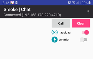 Smoke asymetric Group-Chat