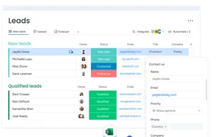 monday CRM screenshot 1