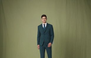 Model with an aesthetic background 