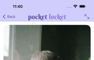 Viewing a locket, with options to view pictures full-screen, play audio, share, and add to the iPhone home screen.