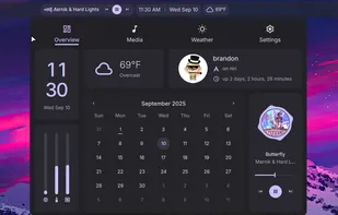 Dank Dash
Media controls, weather, calendar, and system info at a glance.