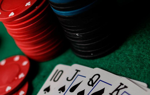 Real Poker screenshot 1