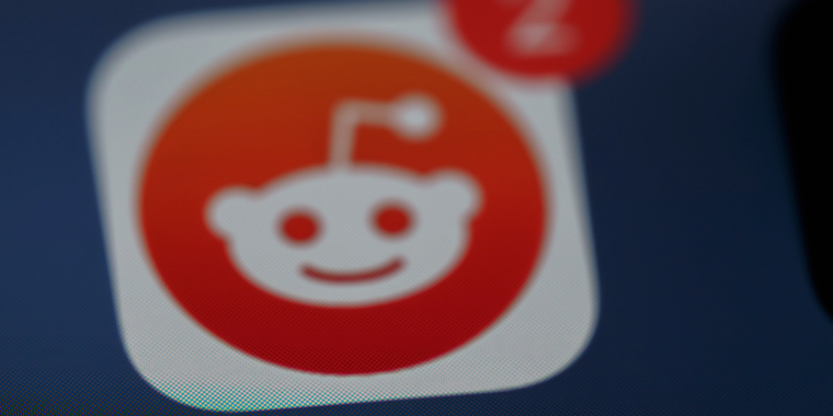 Reddit takes a stand against data crawlers with new API charging policy image