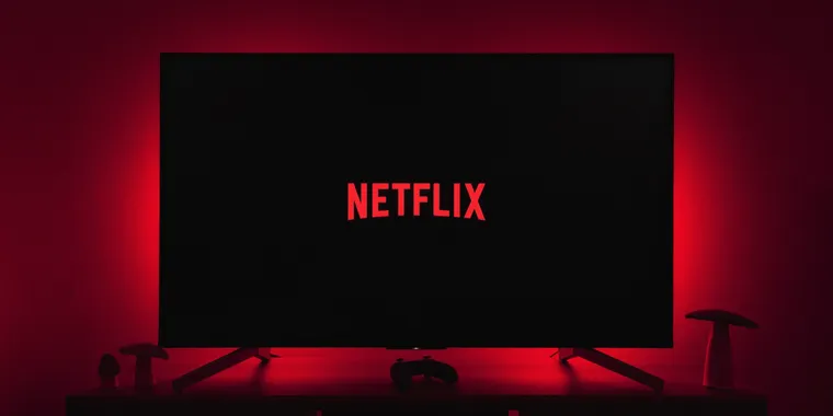 Netflix tackles account sharing in the US and ends its DVD subscription service image