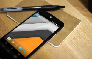 Chrooma Live Wallpaper screenshot 1