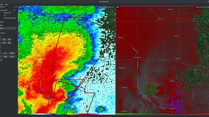 Supercell Wx on Linux showing a hook echo via BR and BV on 05-12-2023
