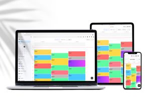 Booklux booking software calendar view working seamlessly across laptop, tablet and smartphone devices.