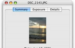 Photo descriptions are shown/edited under the Summary pane.